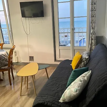 Superbe Front De Luc-sur-Mer